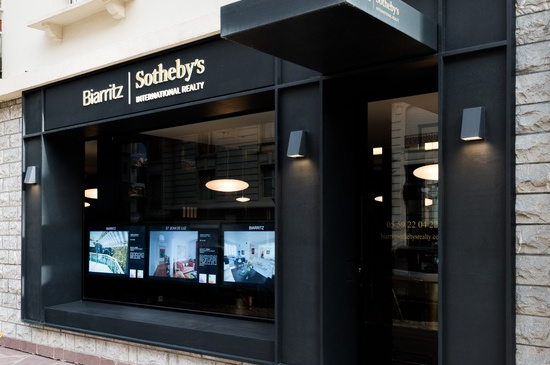Auction House - Sotheby's International Realty